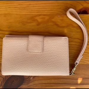 Halogen phone wristlet